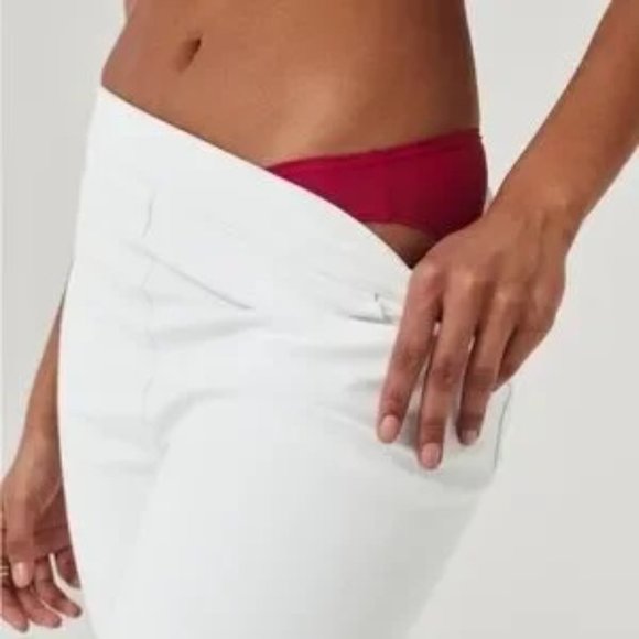 NEW Spanx On-the-Go Kick Flare Pant with Ultimate Opacity Technology in White - Picture 4 of 11